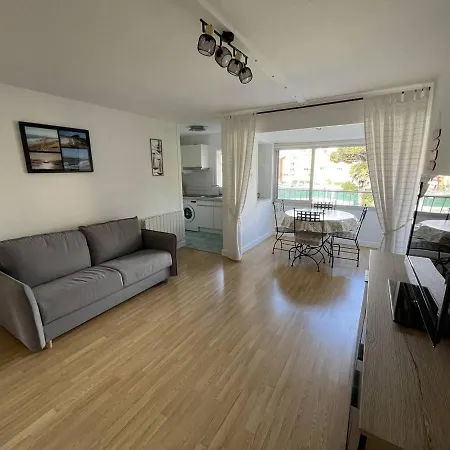 Apartment Confort, A 200m De La Avec Parking Prive Et Piscine - Fr-1-723-64 *